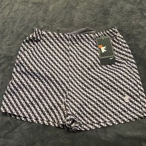 Nike woman shorts